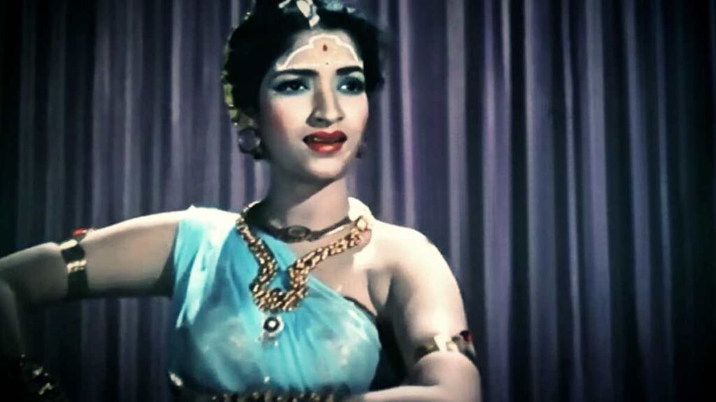 Aadha Hai Chandrma Lyrics in Roman Hindi