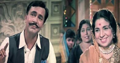 Aai Meri Zohra Jabeen Lyrics in Roman Hindi