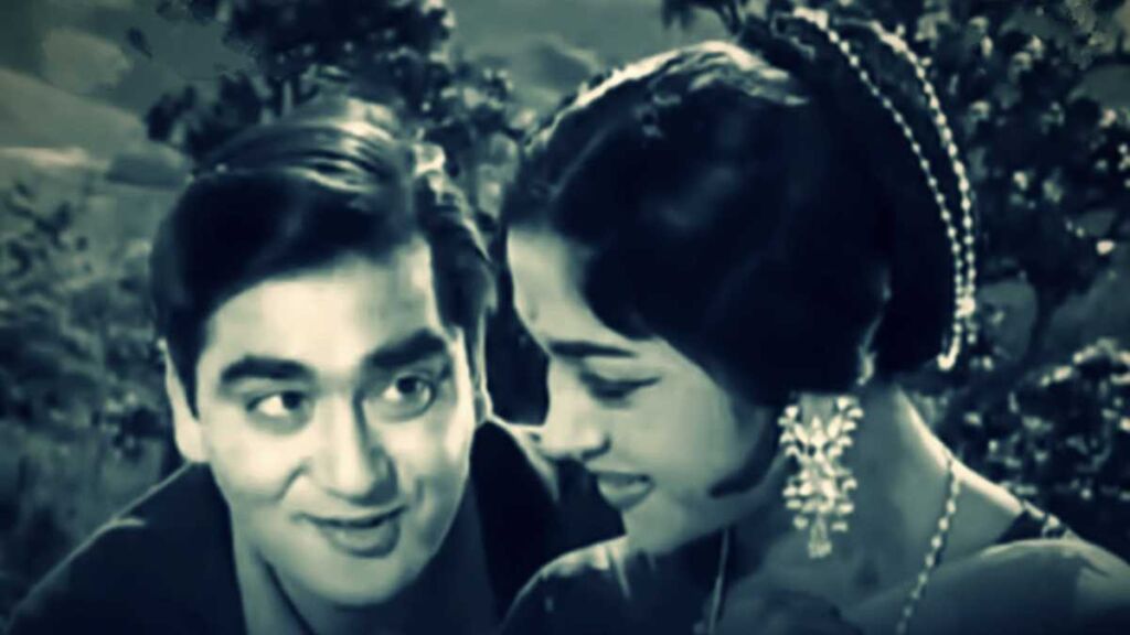 Aaj Kal Mein Dhal Gaya Lyrics in Roman Hindi