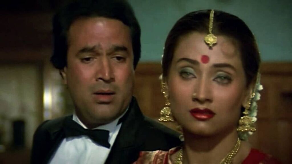 Aaj Tu Gair Sahi Lyrics in Roman Hindi.
