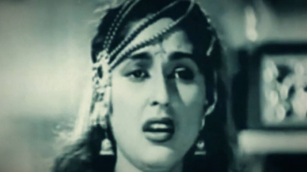 Ab To Aaja Lyrics in Roman Hindi