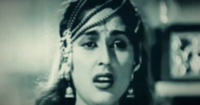 Ab To Aaja Lyrics in Roman Hindi