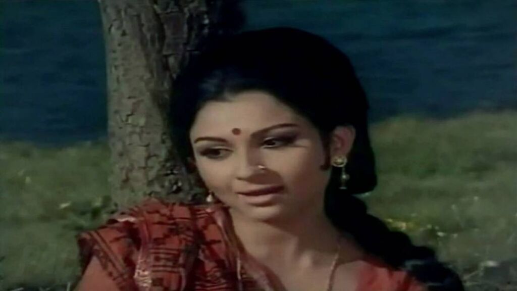 Abhi Kya Sunoge Lyrics in Roman Hindi