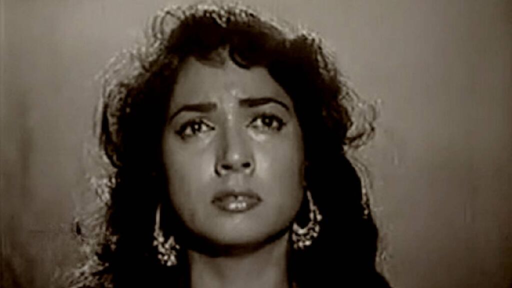 Aye Mere Dil E Nadan Lyrics in Roman Hindi