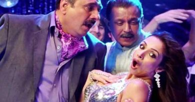 Anarkali Disco Chali Lyrics in Roman Hindi