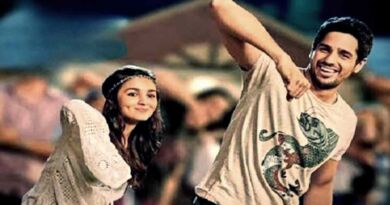 Kar Gayi Chull Lyrics in Roman Hindi