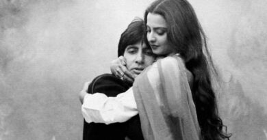 Ye Kahan Aa Gaye Hum Lyrics in Roman Hindi