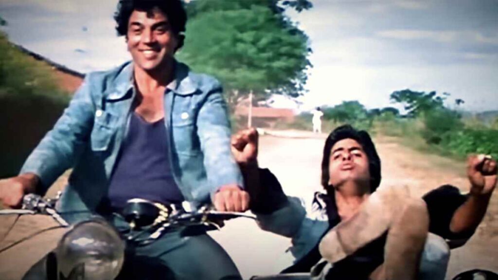 Yeh Dosti Hum Nahi Todenge Lyrics in Roman Hindi.