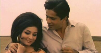 Kabhi Raat Din Hum Door The Lyrics in Roman Hindi