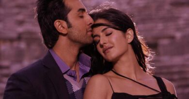 Tu Jaane Na Lyrics in Roman Hindi.