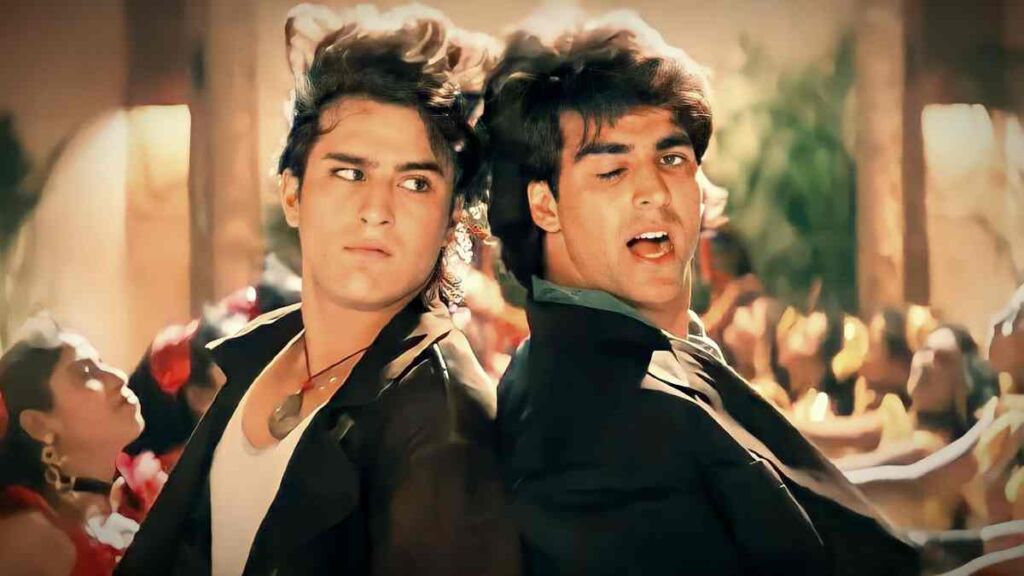 Main Khiladi Tu Anari Lyrics in Roman Hindi