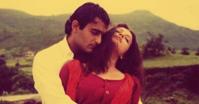 Nahi Samne Ye Alag Baat Hai Lyrics in Roman Hindi