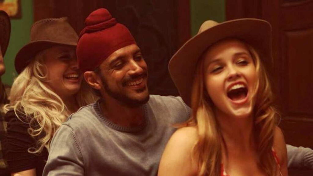 Slow Motion Angreza Lyrics in Roman Hindi