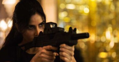 Tera Noor Lyrics in Roman Hindi.