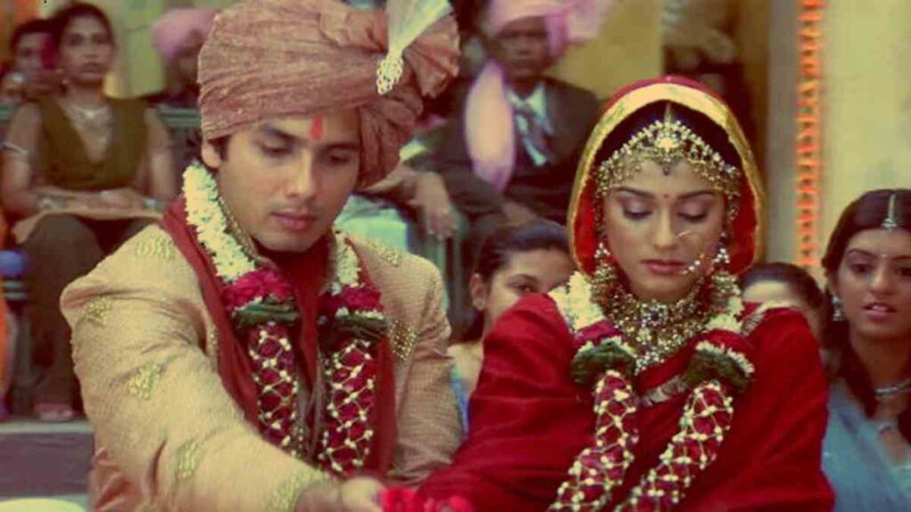 Tere Dware Pe Aai Baraat Lyrics in Roman Hindi