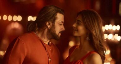 Jee Rahe The Hum Lyrics in Roman Hindi