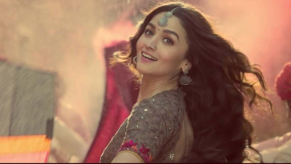 Rajvaadi Odhni Lyrics in Roman Hindi