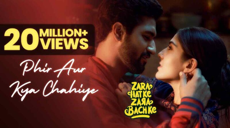 Phir Aur Kya Chahiye Lyrics in Roman Hindi.
